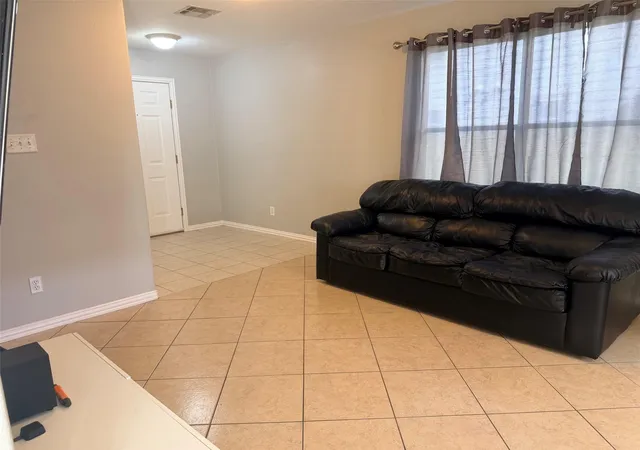 5th image of 3412 Township Grove Ln, Houston, TX 77082 | MLS# 10329666