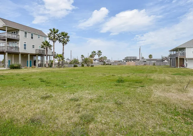 Photo 3 of Land for sale at 18203 Shaman Dr, Galveston, TX 77554 | MLS# 89765280 | Listing updated on 2026-04-29