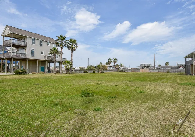 Photo 4 of Land for sale at 18203 Shaman Dr, Galveston, TX 77554 | MLS# 89765280 | Listing updated on 2026-04-29
