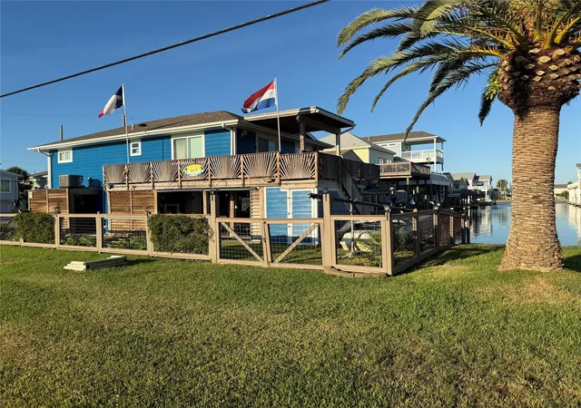 4th image of 16719 Tahiti Wy, Galveston, TX 77554 | MLS# 70093647