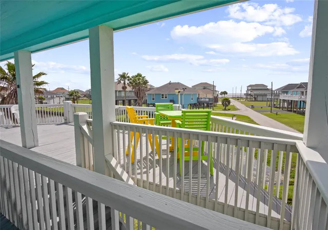 Photo 3 of Single family home for sale at 2566 Tide Dr, Port Bolivar, TX 77650 | MLS# 78089319 | Listing updated on 2026-09-14