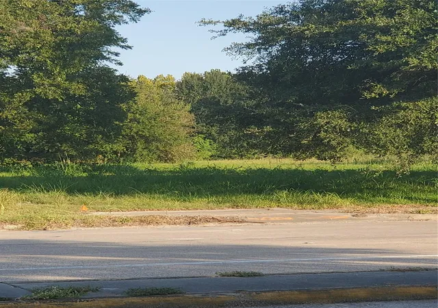 Photo 1 of Sale Pending at 6920 Homestead Rd, Houston, TX 77028 | MLS# 15534598 | Listing updated on 2026-08-17