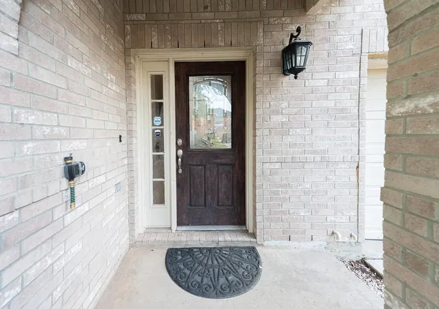 2nd image of 5518 Gable Meadows Dr, Sugar Land, TX 77479 | MLS# 56534443