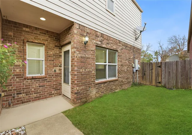 Photo 3 of Single family home for sale at 17142 Amarose Dr, Houston, TX 77090 | MLS# 72720152 | Listing updated on 2026-09-09