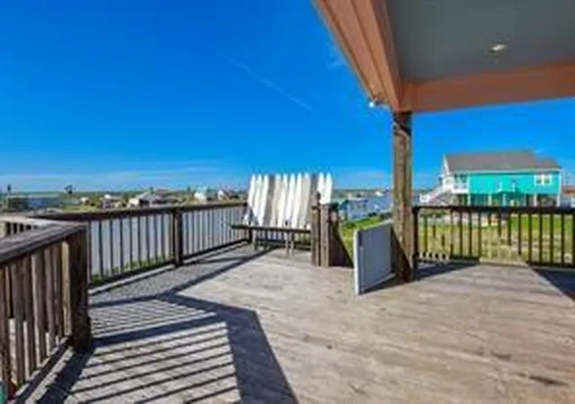 Photo 4 of Single family home for sale at 111 County Rd 230, Bay City, TX 77414 | MLS# 56998082 | Listing updated on 2026-04-23