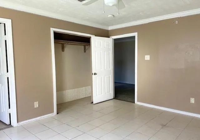 Photo 4 of Single family home for sale at 6214 Jim St, Houston, TX 77092 | MLS# 75066660 | Listing updated on 2026-09-02