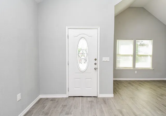 Photo 2 of Single family home for sale at 16948 W Ivanhoe, Montgomery, TX 77316 | MLS# 38142492 | Listing updated on 2026-08-27