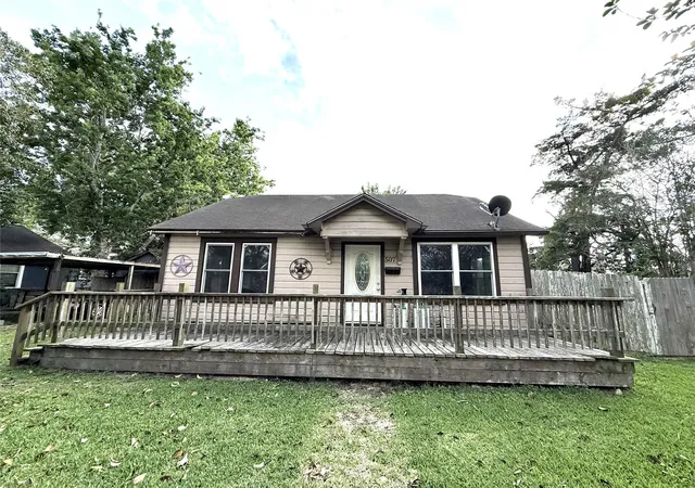 Homes for sale in Sweeny, TX | 507 N Orange St, Sweeny, TX 77480 | MLS# 2189896