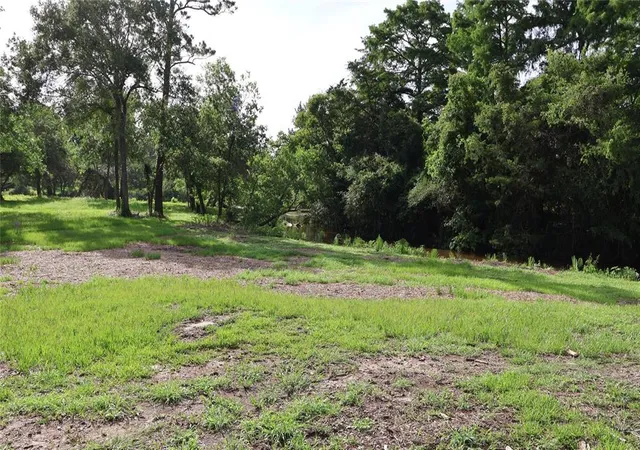 5th image of 9 Bayou Bend Dr Dr, Baytown, TX 77523 | MLS# 22042810