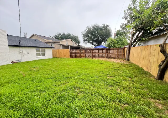 34th image of 5303 Ingomar Wy, Houston, TX 77053 | MLS# 67171684
