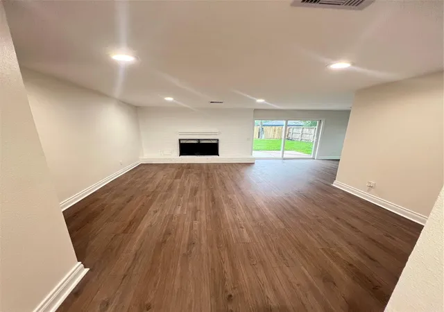 3rd image of 5303 Ingomar Wy, Houston, TX 77053 | MLS# 67171684