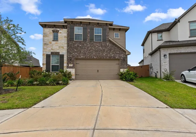 3rd image of 837 Laguna Green Ln, Katy, TX 77493 | MLS# 49744724