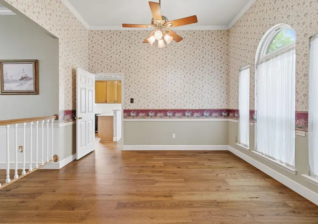 Photo 3 of Single family home for sale at 304 Melodywood Dr, Friendswood, TX 77546 | MLS# 31433780 | Listing updated on 2026-09-02