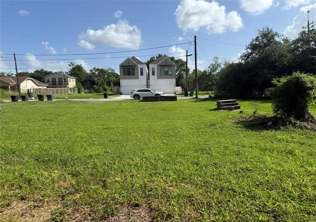 Photo 4 of Land for sale at 3307 Drew St, Houston, TX 77004 | MLS# 65449599 | Listing updated on 2026-08-19
