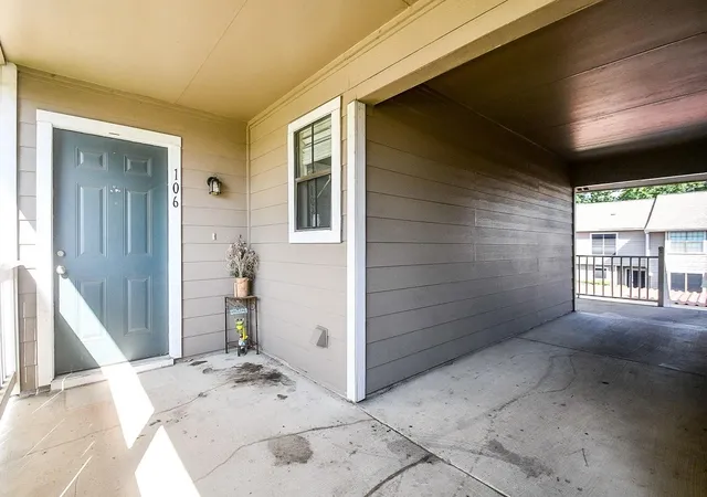 Photo 4 of Condo for sale at 14911 Wunderlich Dr #106, Houston, TX 77069 | MLS# 49343807 | Listing updated on 2026-09-15