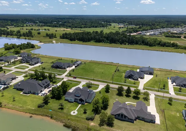 Photo 1 of Land for sale at 11918 W Border Oak Dr, Magnolia, TX 77354 | MLS# 84681743 | Listing updated on 2026-07-03