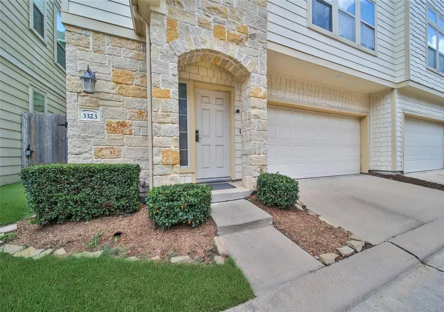 2nd image of 3323 Masters Point Dr, Houston, TX 77091 | MLS# 12052615