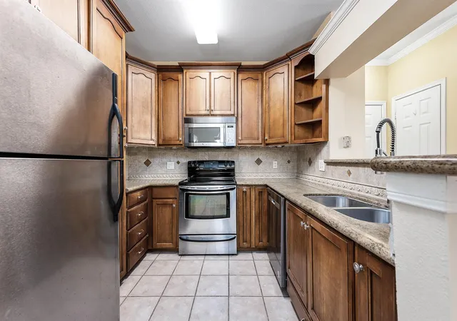 Photo 3 of Condo for sale at 1330 Old Spanish Trl #4209, Houston, TX 77054 | MLS# 49094695 | Listing updated on 2026-08-31