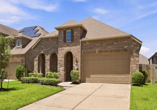 Photo 2 of Single family home for sale at 29514 Water Willow Tr Dr, Spring, TX 77386 | MLS# 51527576 | Listing updated on 2026-09-20