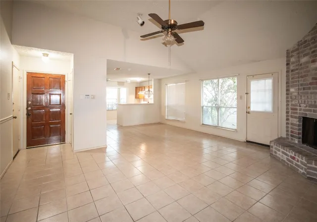 Photo 3 of Sale Pending at 2006 Sandy Knoll Dr, Missouri City, TX 77489 | MLS# 10210874 | Listing updated on 2026-10-09