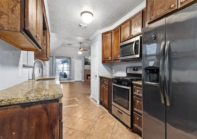 Photo 3 of Single family home for sale at 3707 Somerton Dr, La Porte, TX 77571 | MLS# 29055732 | Listing updated on 2026-10-06