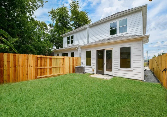Homes for sale in Houston, TX | 2305 Maury St, Houston, TX 77026 | MLS# 48066465