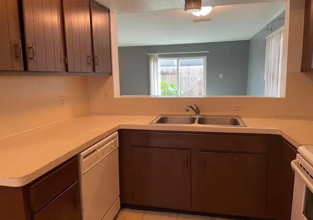 4th image of 9200 W Bellfort St #40, Houston, TX 77031 | MLS# 14057332