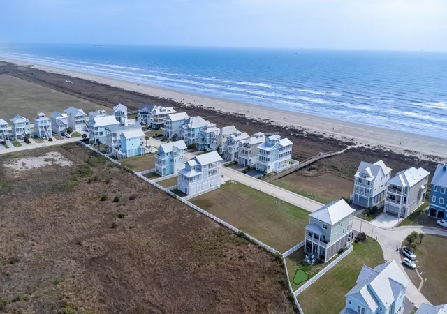 Land for sale at 24 Grand Beach Blvd, Galveston, TX 77550 | MLS# 62721867