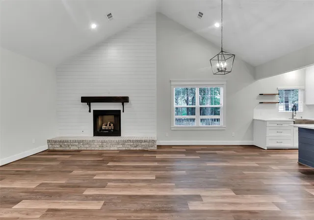 Photo 4 of Sale Pending at 711 French River Cir, Montgomery, TX 77316 | MLS# 29129725 | Listing updated on 2026-09-14