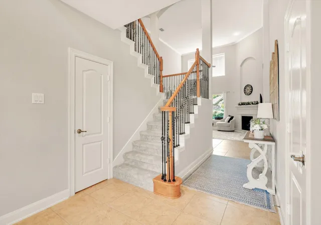 Photo 4 of Single family home for sale at 10102 Oak Motte Dr, Katy, TX 77494 | MLS# 69451922 | Listing updated on 2026-06-30