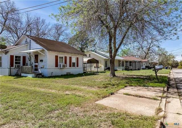 Homes for sale in Gonzales, TX | 230 Thornton St, Gonzales, TX 78629 | MLS# 85464967