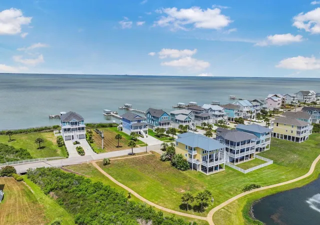 Photo 2 of Land for sale at 26743 Bay Water Dr, Galveston, TX 77554 | MLS# 18641374 | Listing updated on 2026-04-10