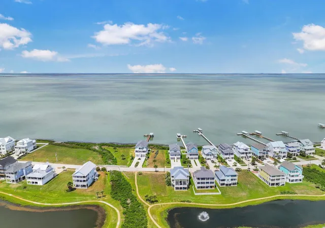 Photo 3 of Land for sale at 26743 Bay Water Dr, Galveston, TX 77554 | MLS# 18641374 | Listing updated on 2026-04-10