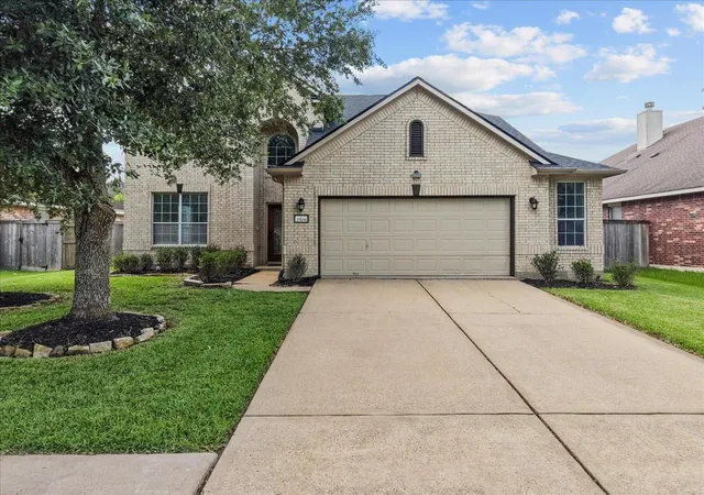 Homes for sale in Pearland, TX | 2506 Shady Falls Ln, Pearland, TX 77584 | MLS# 47557945