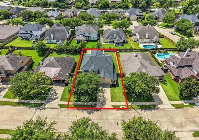 Homes for sale in Pearland, TX | 2506 Shady Falls Ln, Pearland, TX 77584 | MLS# 47557945