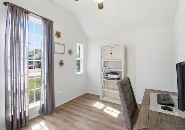 Photo 3 of Single family home for sale at 1705 Diamond Mountain Dr, Rosharon, TX 77583 | MLS# 33061342 | Listing updated on 2026-08-30