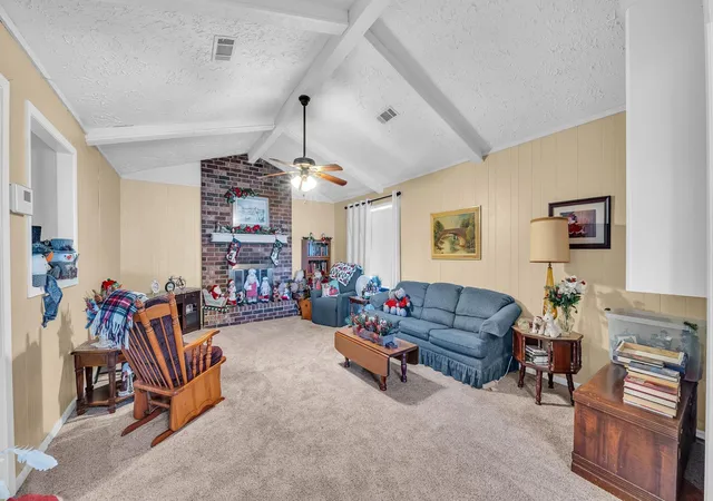 Homes for sale in Bellville, TX | 672 Bending Oaks Dr, Bellville, TX 77418 | MLS# 13127315