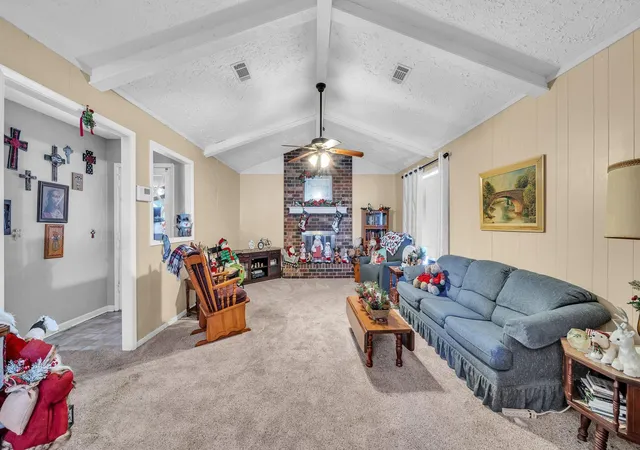 Homes for sale in Bellville, TX | 672 Bending Oaks Dr, Bellville, TX 77418 | MLS# 13127315