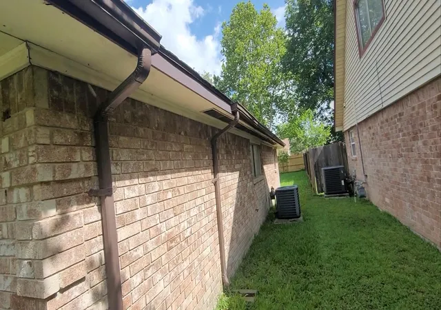 Photo 1 of Single family home for sale at 4306 Saratoga Dr, Houston, TX 77088 | MLS# 8085102 | Listing updated on 2026-09-10