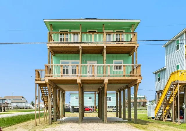 Homes for sale in Surfside Beach, TX | 344 Thunder Rd, Surfside Beach, TX 77541 | MLS# 58867355