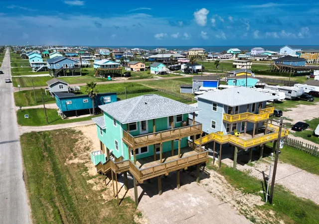 Homes for sale in Surfside Beach, TX | 344 Thunder Rd, Surfside Beach, TX 77541 | MLS# 58867355