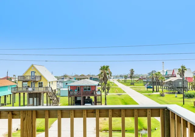 Homes for sale in Surfside Beach, TX | 344 Thunder Rd, Surfside Beach, TX 77541 | MLS# 58867355