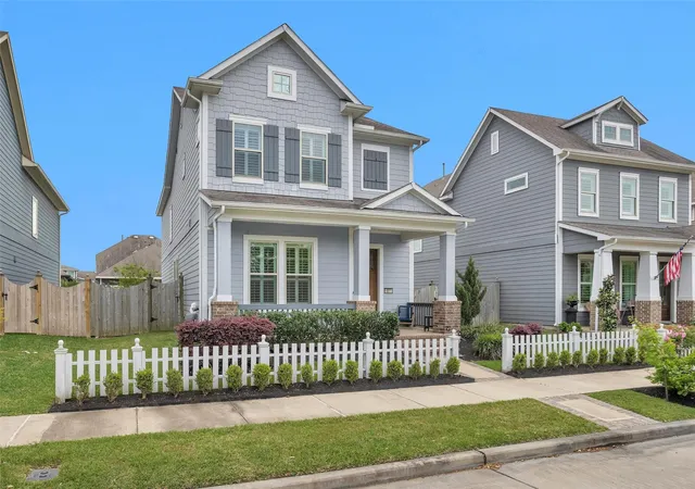 Photo 3 of Single family home for sale at 18511 Prominent Park Ln, Cypress, TX 77433 | MLS# 23451817 | Listing updated on 2026-09-20