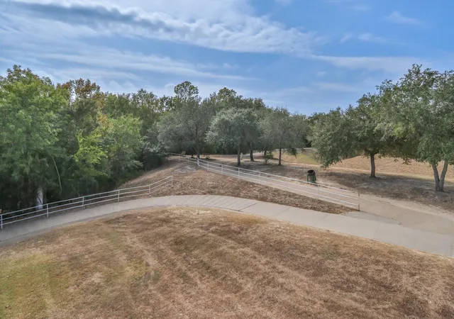 33rd image of 11926 Carriage Hill Dr, Houston, TX 77077 | MLS# 58405854
