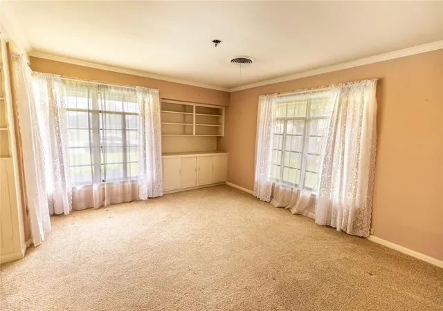 Photo 3 of Single family home for sale at 322 E O'bryant St, Bellville, TX 77418 | MLS# 17456528 | Listing updated on 2026-09-02