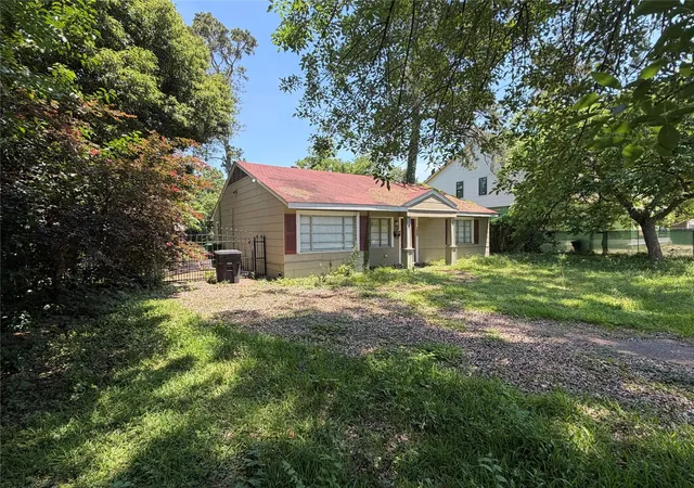 45th image of 320 W 32nd St, Houston, TX 77018 | MLS# 28665655