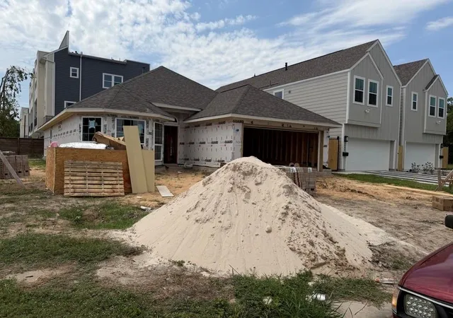 Photo 3 of Single family home for sale at 3038 Bremond St, Houston, TX 77004 | MLS# 33446987 | Listing updated on 2026-08-27
