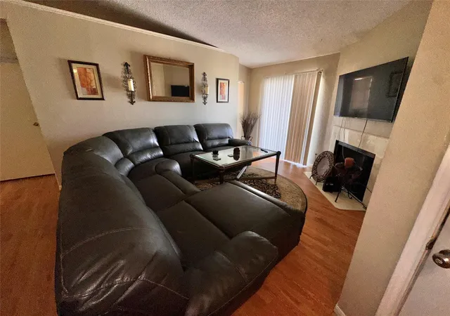 2nd image of 10101 S Gessner Rd #213, Houston, TX 77071 | MLS# 57466610