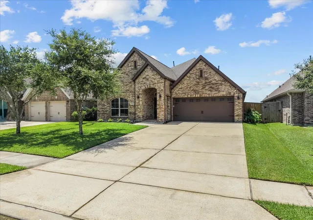 Homes for sale in League City, TX | 2715 Bethel Springs Ln, League City, TX 77573 | MLS# 23849117