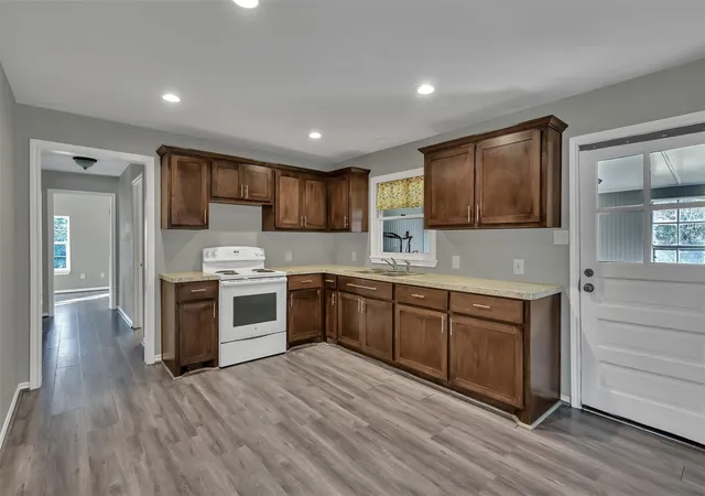 5th image of 30703 Nichols Sawmill Rd, Magnolia, TX 77355 | MLS# 85509548